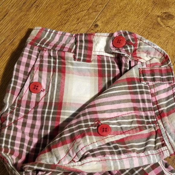 Shorts - Picture 7 of 8